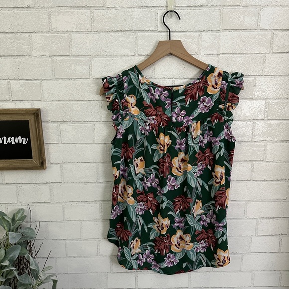 LOFT Green Flowered Ruffle Cap Sleeve Top - Picture 7 of 9